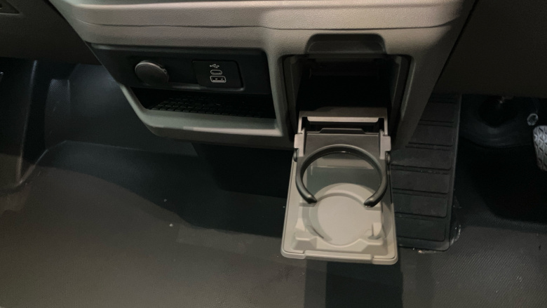 Volkswagen Transporter T32 Swb Electric 160kW 65kWh Commerce Pro Van Auto